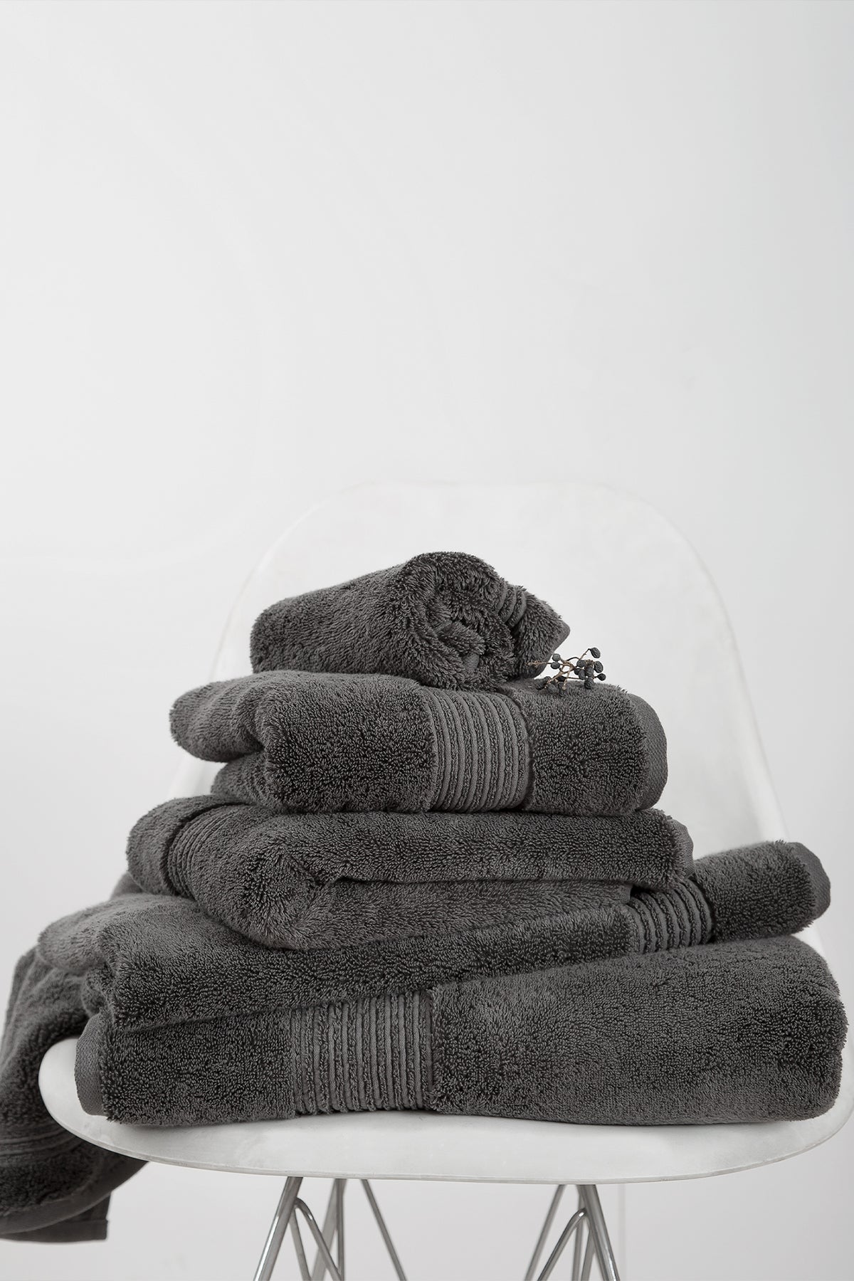 Irya-Aspen Yüz Havlusu 50x90 Cm Antrasit-Havlu-2-Milagron.com