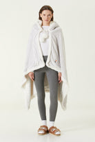 Irya-Es Parla Karmen Giyilebilir Battaniye Gri-Giyilebilir Battaniye-1-Milagron.com