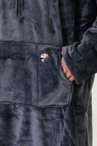 Irya-Es Parla Lexi Panço Antrasit-Giyilebilir Battaniye-6-Milagron.com