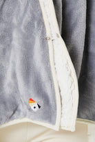 Irya-Es Parla Lona Giyilebilir Battaniye Oversize Gri-Giyilebilir Battaniye-4-Milagron.com