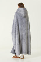 Irya-Es Parla Lona Giyilebilir Battaniye Oversize Gri-Giyilebilir Battaniye-5-Milagron.com