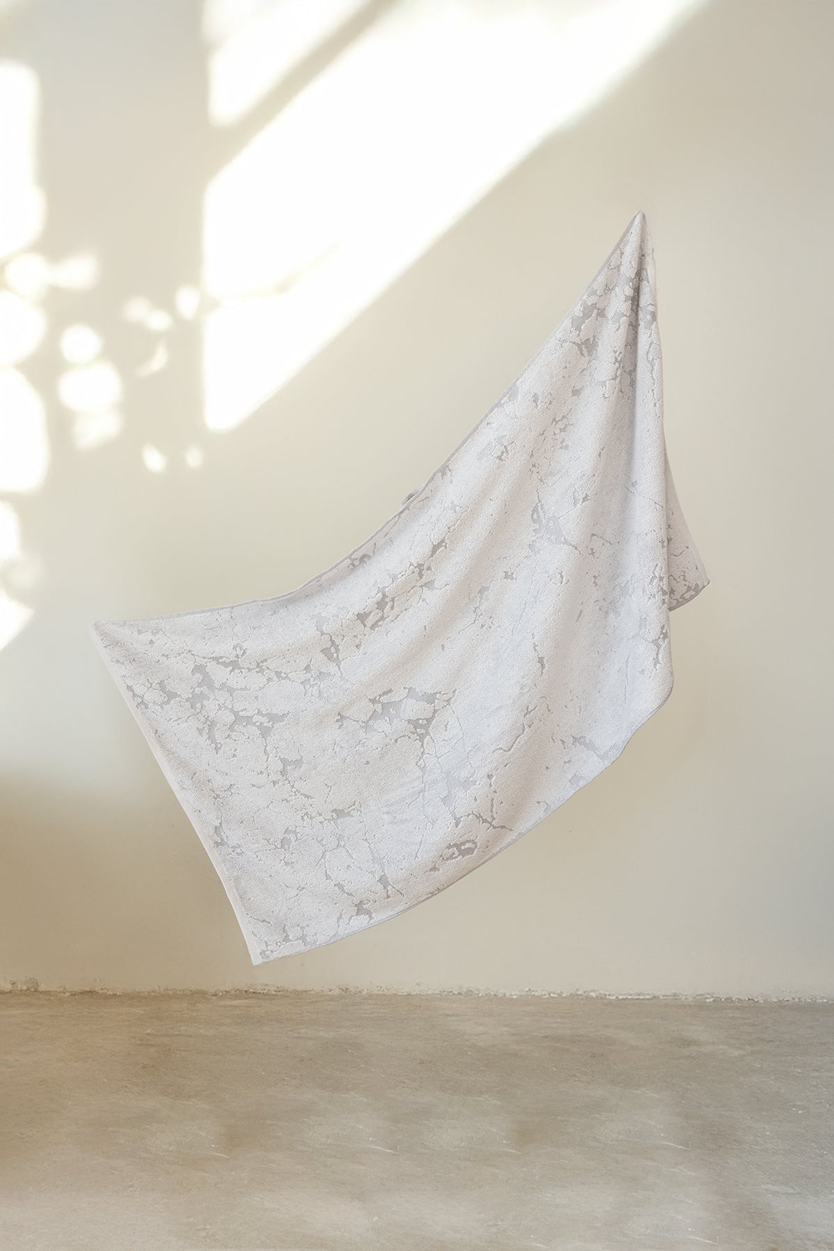 İRYA-Marble %100 Pamuk Jakarlı Banyo Havlusu 70X140 Cm Gri-Havlu & Havlu Setleri-1-Milagron.com