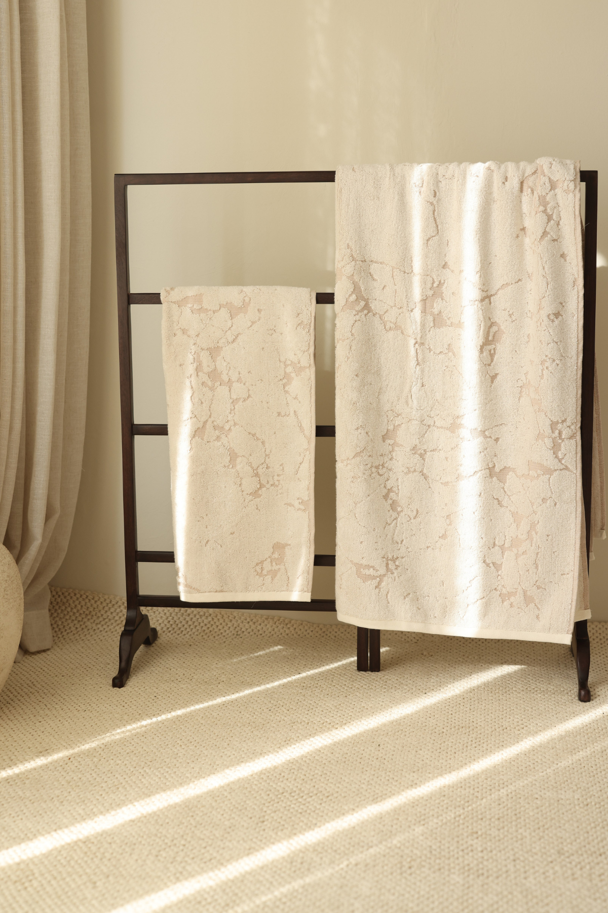 İRYA-Marble %100 Pamuk Jakarlı Banyo Havlusu 70x140 Cm Krem-Havlu & Peştamal-1-Milagron.com