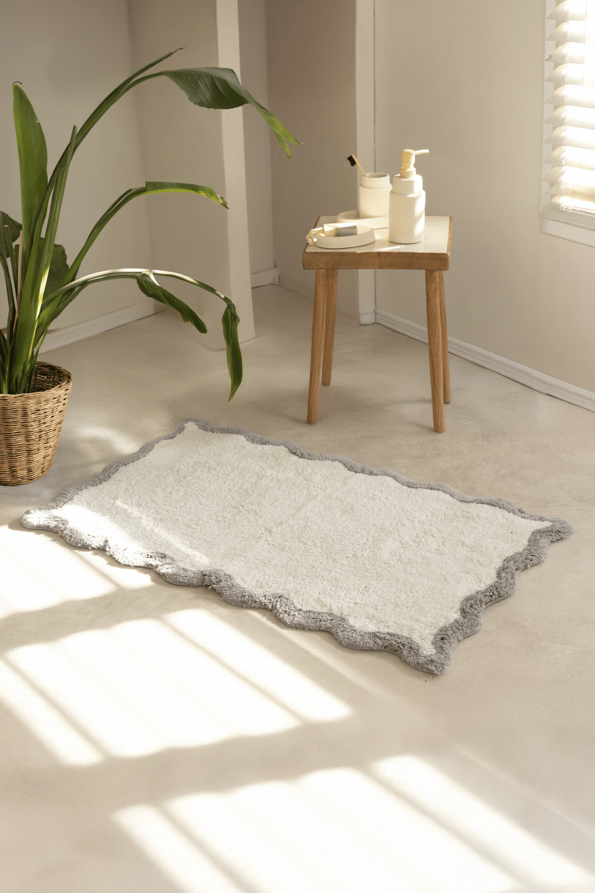 İRYA-Scallop Tekli Banyo Paspası Bambu 60X100 Gri-Paspas-5-Milagron.com