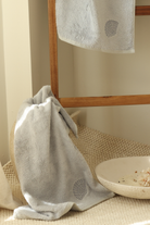 İRYA-Sedef Bambu Nakışlı Banyo Havlusu 70X140 Cm Gri-Havlu & Havlu Setleri-3-Milagron.com