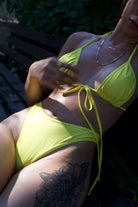 Iamlovein-Lemon' Trio Bikini Top-Bikini Üstü-5-Milagron.com