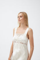 İpek Kıramer-Bellina Silk Chemise Ecru-Gecelik-3-Milagron.com