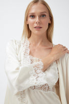 İpek Kıramer-Bellina Silk Robe Ecru-Sabahlık-2-Milagron.com