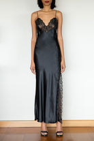 İpek Kıramer-Cheri Silk Chemise Black-Gecelik-1-Milagron.com
