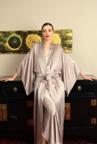 İpek Kıramer-Deco Silk Robe Grey White-Sabahlık-1-Milagron.com