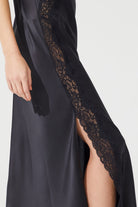 İpek Kıramer-Diamond Silk Long Chemise Black-Gecelik-2-Milagron.com