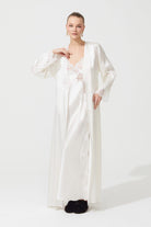 İpek Kıramer-Diamond Silk Long Robe Ecru-Sabahlık-1-Milagron.com