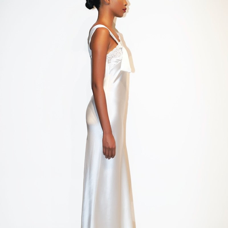 İpek Kıramer-Helen Silk Chemise Ecru-Gecelik-3-Milagron.com