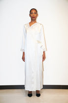 İpek Kıramer-Helen Silk Robe Ecru-Sabahlık-2-Milagron.com