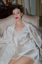 İpek Kıramer-Joy A Silk Short Chemise Ecru-Gecelik-1-Milagron.com