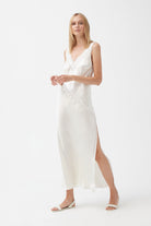 İpek Kıramer-Joy Silk Long Chemise Ecru-Gecelik-1-Milagron.com