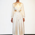 İpek Kıramer-Romance Silk Robe Beige-Sabahlık-2-Milagron.com