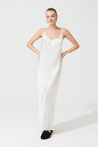 İpek Kıramer-The Moon Silk Chemise Ecru-Gecelik-1-Milagron.com