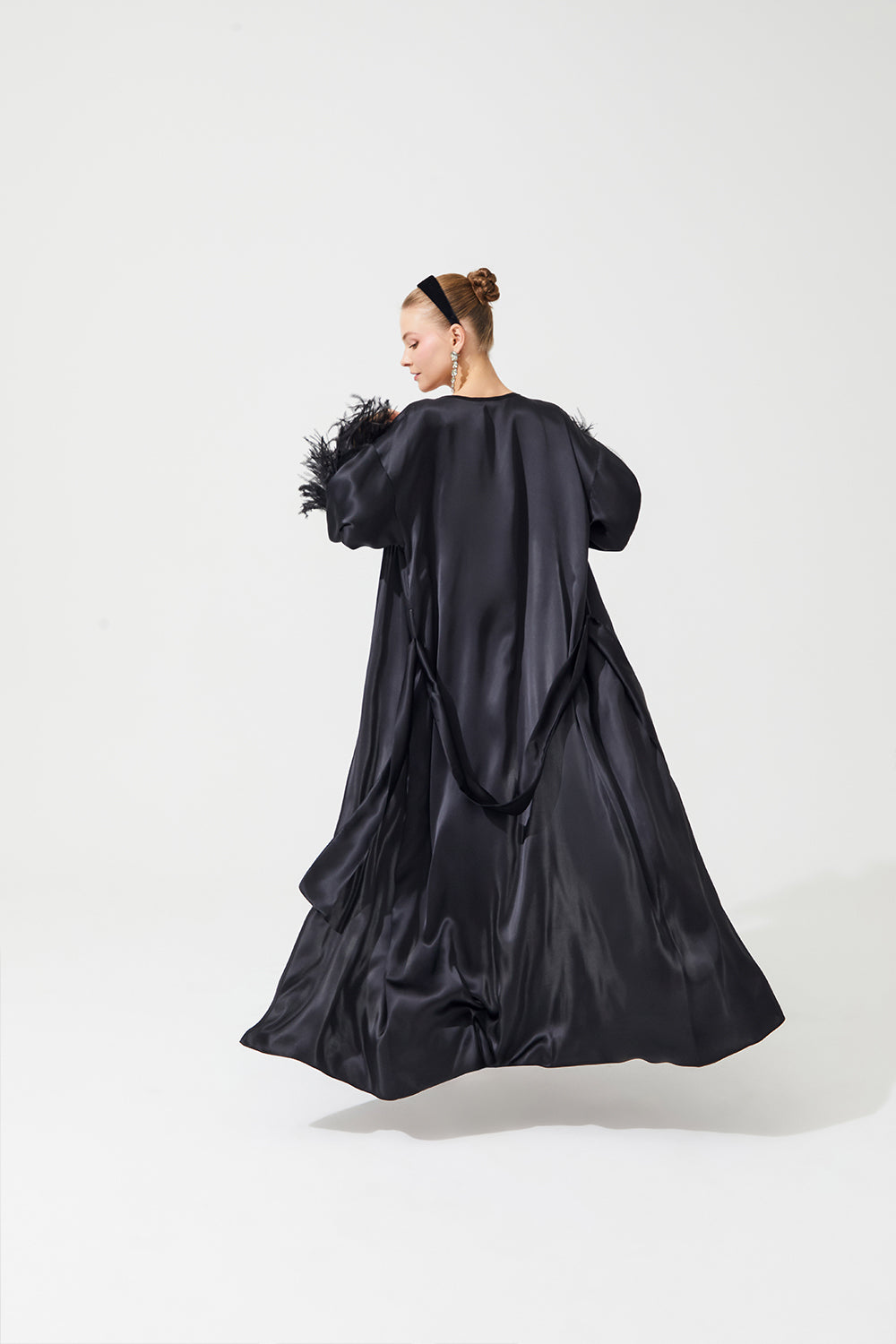 İpek Kıramer-The Moon Silk Robe Black-Elbise-8-Milagron.com