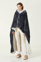 Irya-Es Parla Lona Giyilebilir Battaniye Oversize Antrasit-Battaniye-1-Milagron.com