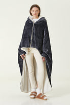 Irya-Es Parla Lona Giyilebilir Battaniye Oversize Antrasit-Battaniye-2-Milagron.com