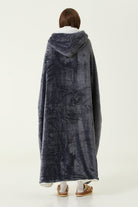 Irya-Es Parla Lona Giyilebilir Battaniye Oversize Antrasit-Battaniye-5-Milagron.com