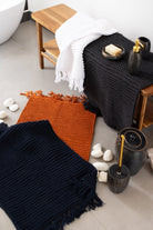 Irya-Lavish El Örmesi Tekli Banyo Paspası %100 Pamuk 50x70 Kiremit-Paspas-3-Milagron.com