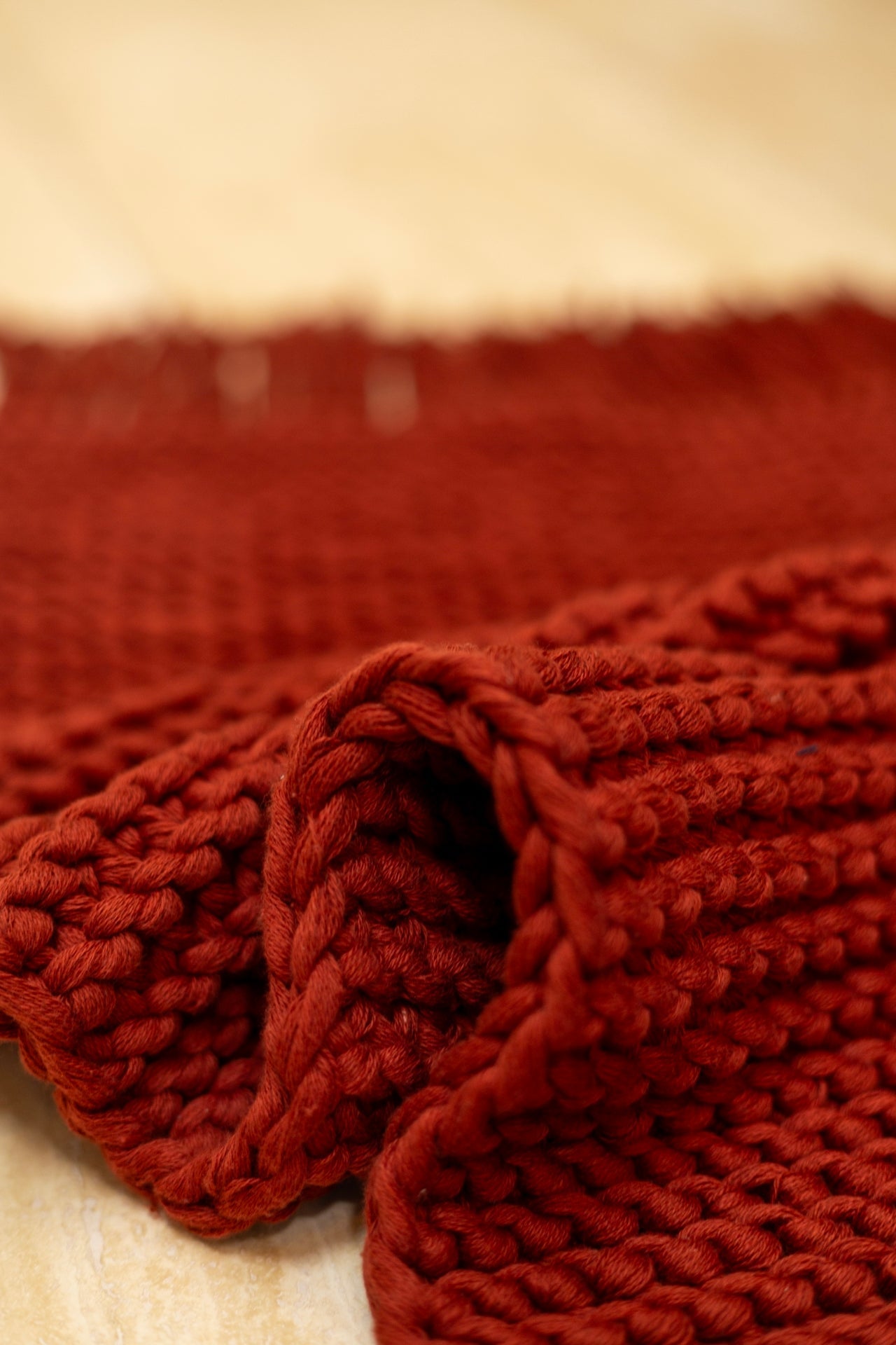 Irya-Lavish El Örmesi Tekli Banyo Paspası %100 Pamuk 50x70 Kırmızı-Paspas-4-Milagron.com