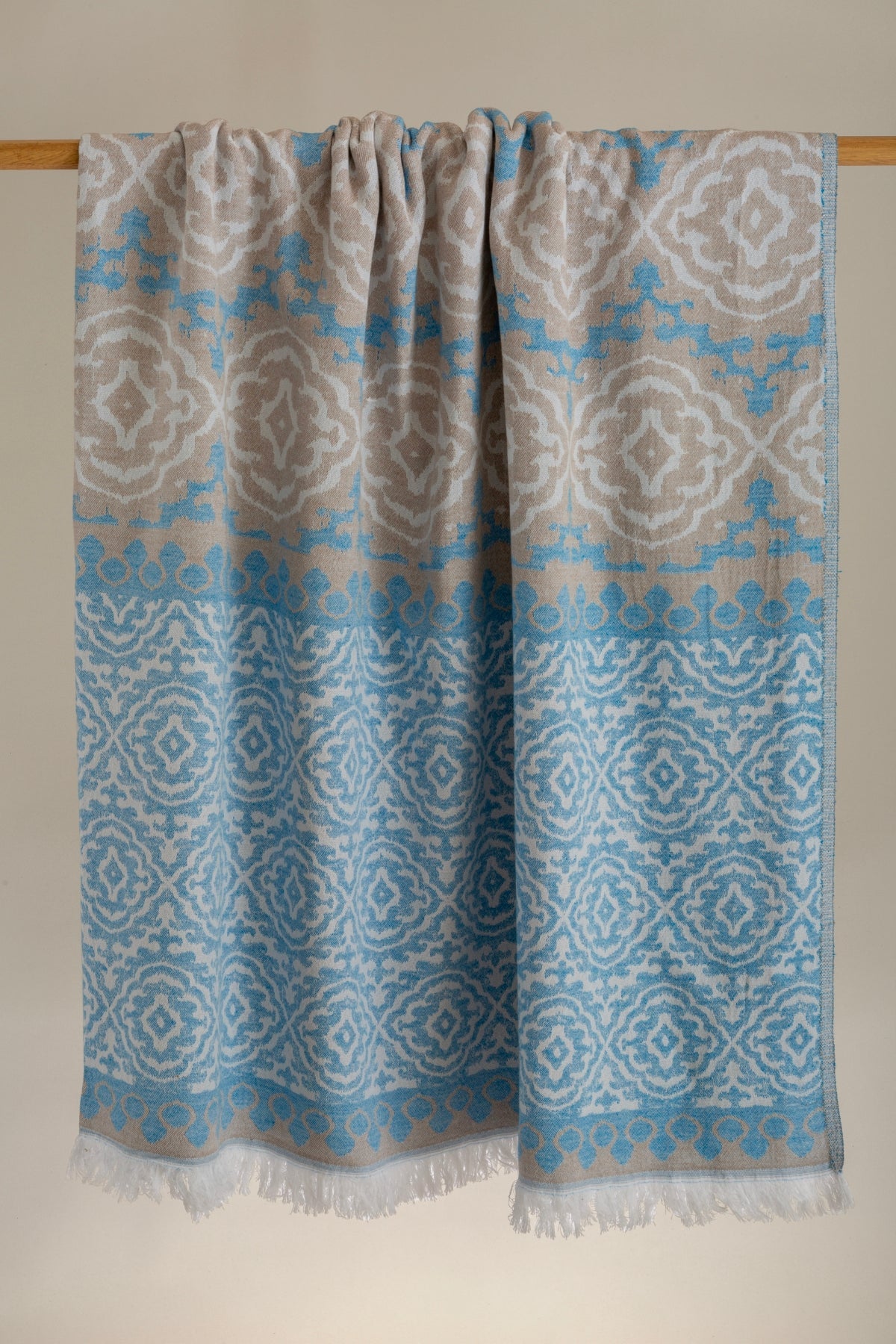 Irya-Lenna Pike 215x240-Pike-5-Milagron.com