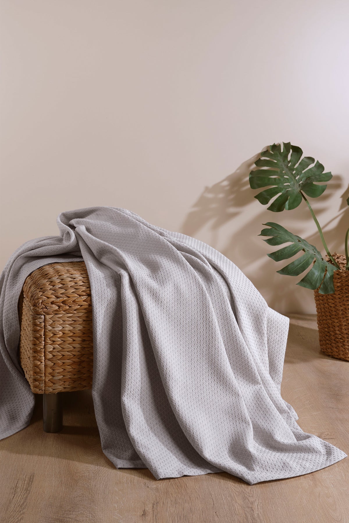 Irya-More Pike 200x220-Pike-4-Milagron.com