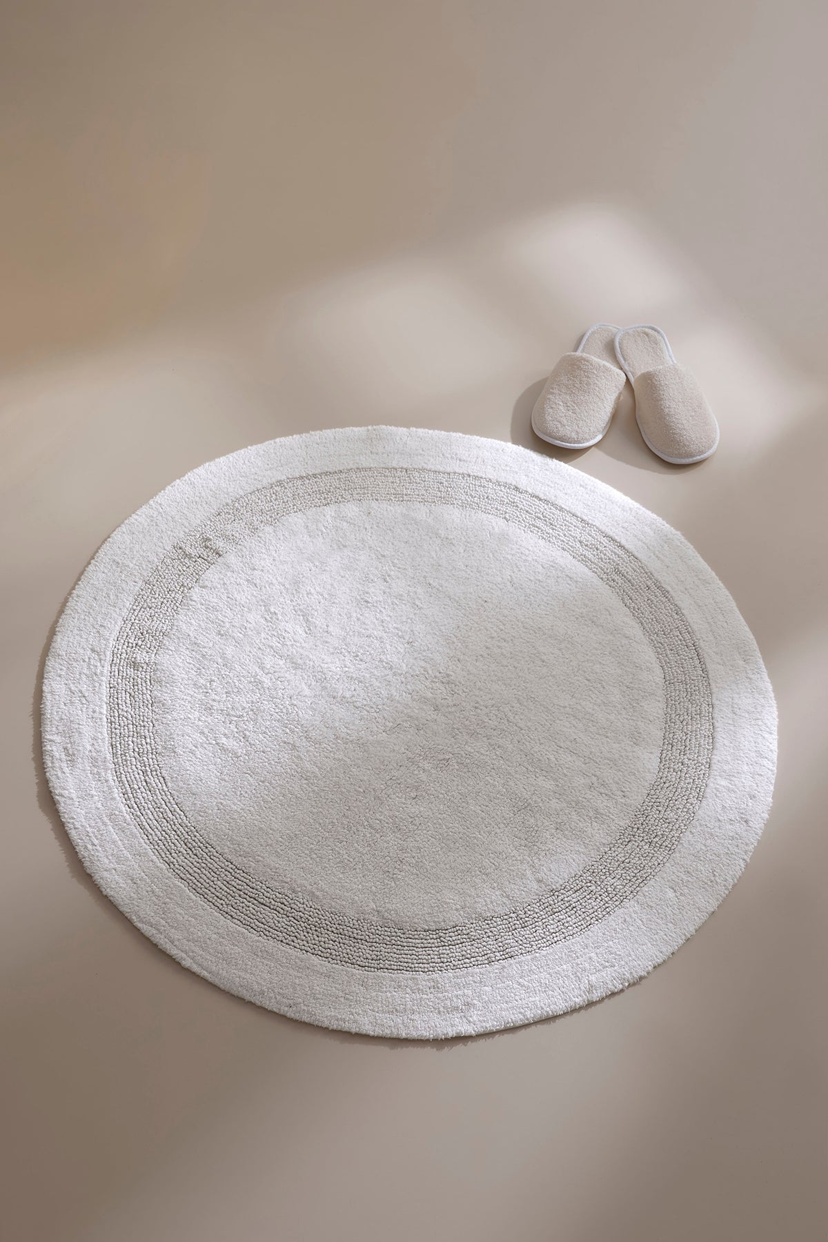 İRYA-Puffed Yuvarlak Banyo Paspası %100 Pamuk 100x100 Ekru-Banyo Paspası-9-Milagron.com