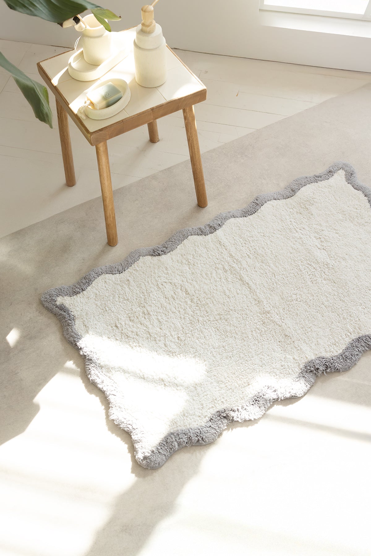 İrya-Scallop Tekli Banyo Paspası Bambu 60x100 Gri-Banyo Paspası-1-Milagron.com