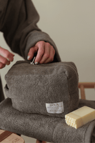 İRYA-Solena %100 Pamuk Havlu Bakım çantası Gri-Makyaj Çantası-4-Milagron.com