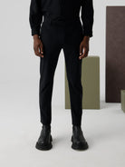 Isaora-Comfy Technical Chino-2-Milagron.com