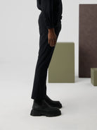 Isaora-Comfy Technical Chino-3-Milagron.com