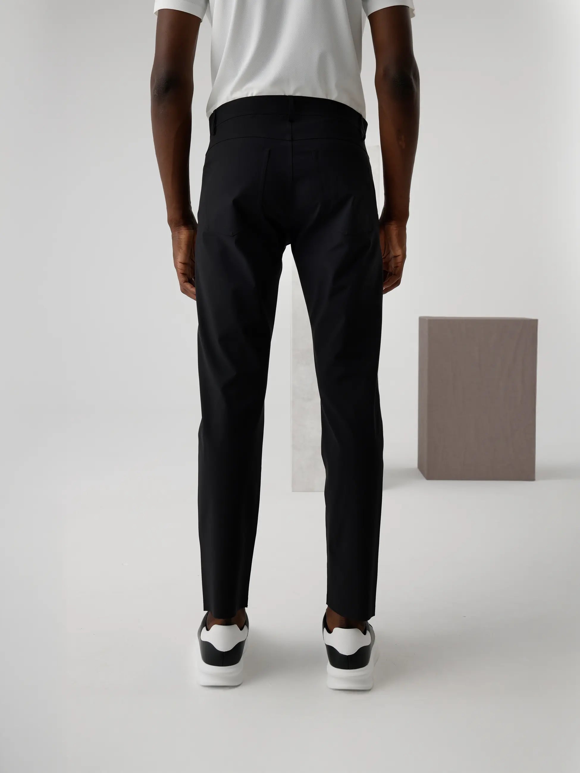 Isaora-Dynamic Five Pocket Pant-Pantolon-3-Milagron.com
