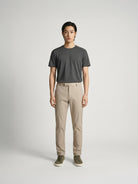 Motion Fit Chino Pantolon