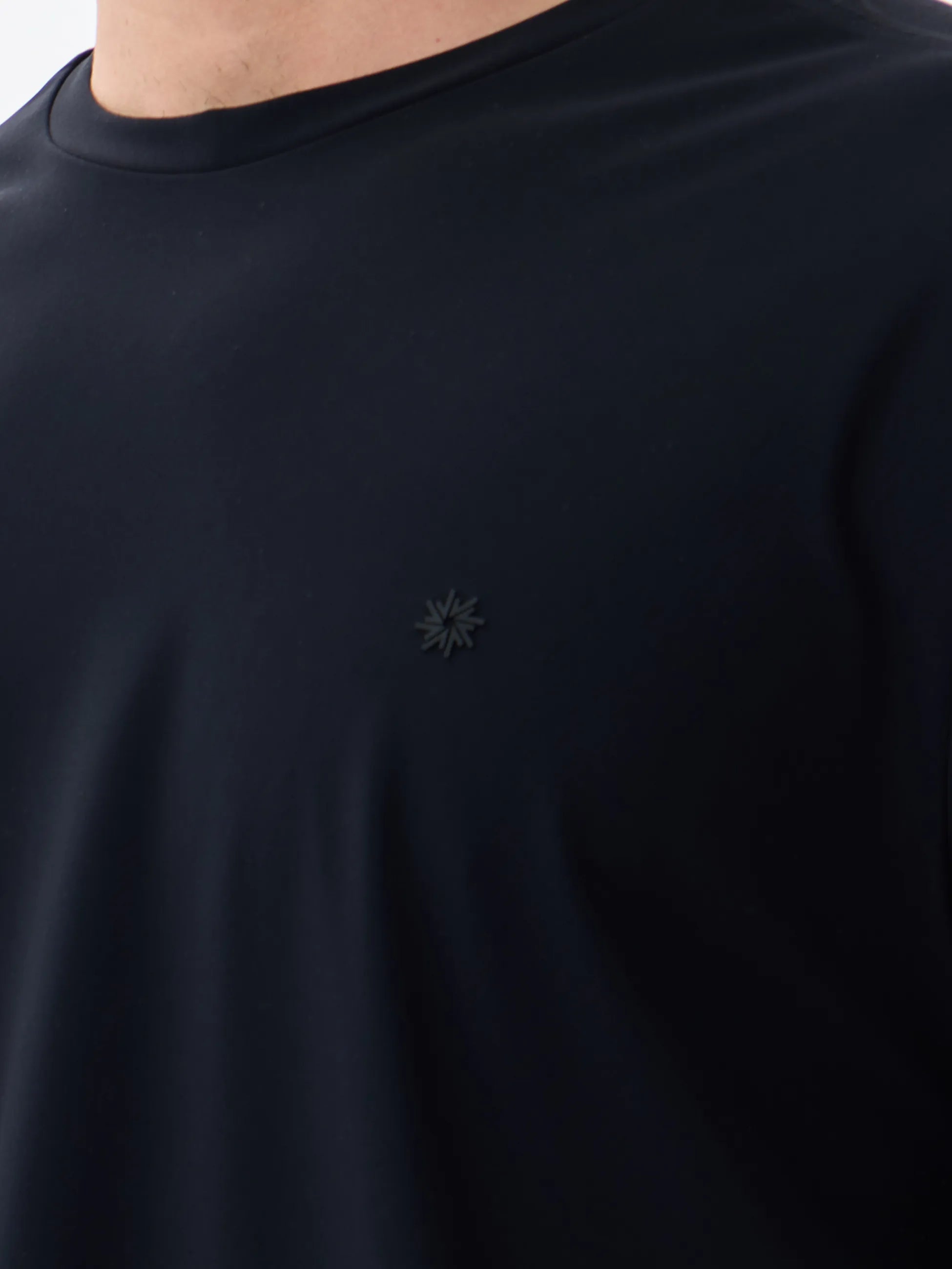 Isaora-Super Crew Uzun Kollu Ti̇şört-10-Milagron.com