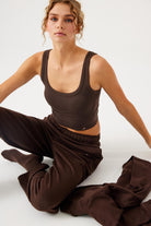 Jerf-Aura Kısa Boy Soft Atlet Koyu Kahve-Spor Üstü-3-Milagron.com