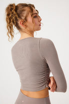 Jerf-Aura Uzun Kol Büzgülü Tshirt Açık Kahve-T-shirt-2-Milagron.com