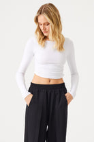 Jerf-Aura Uzun Kol Büzgülü Tshirt Beyaz-T-shirt-1-Milagron.com