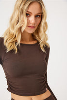Jerf-Aura Uzun Kol Büzgülü Tshirt Koyu Kahve-T-shirt-2-Milagron.com