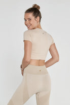 Jerf-Captiva Yumuşak Dokulu & Esnek Crop Top Bej-Crop Top-3-Milagron.com