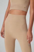 Jerf-Luz Kemeri Rip Detaylı Yüksek Bel, Sıkılaştırıcı Tayt Bej-Tayt-2-Milagron.com