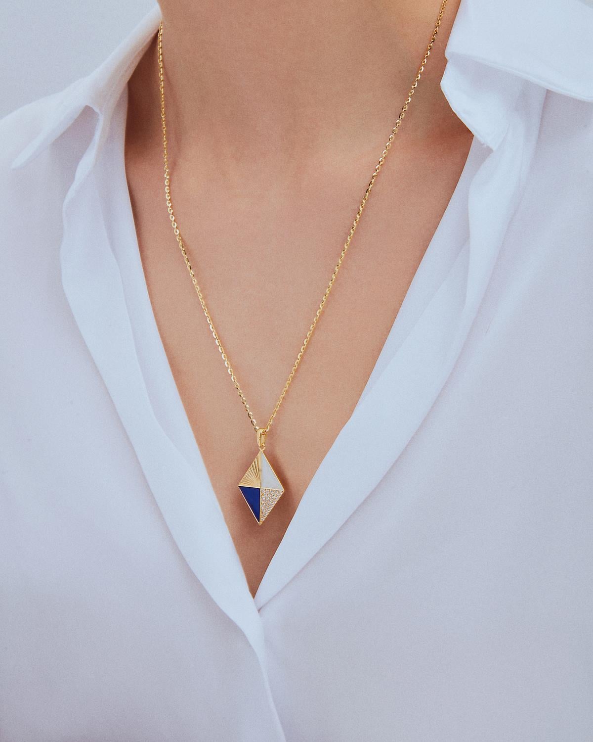 Fusion Allure Kolye