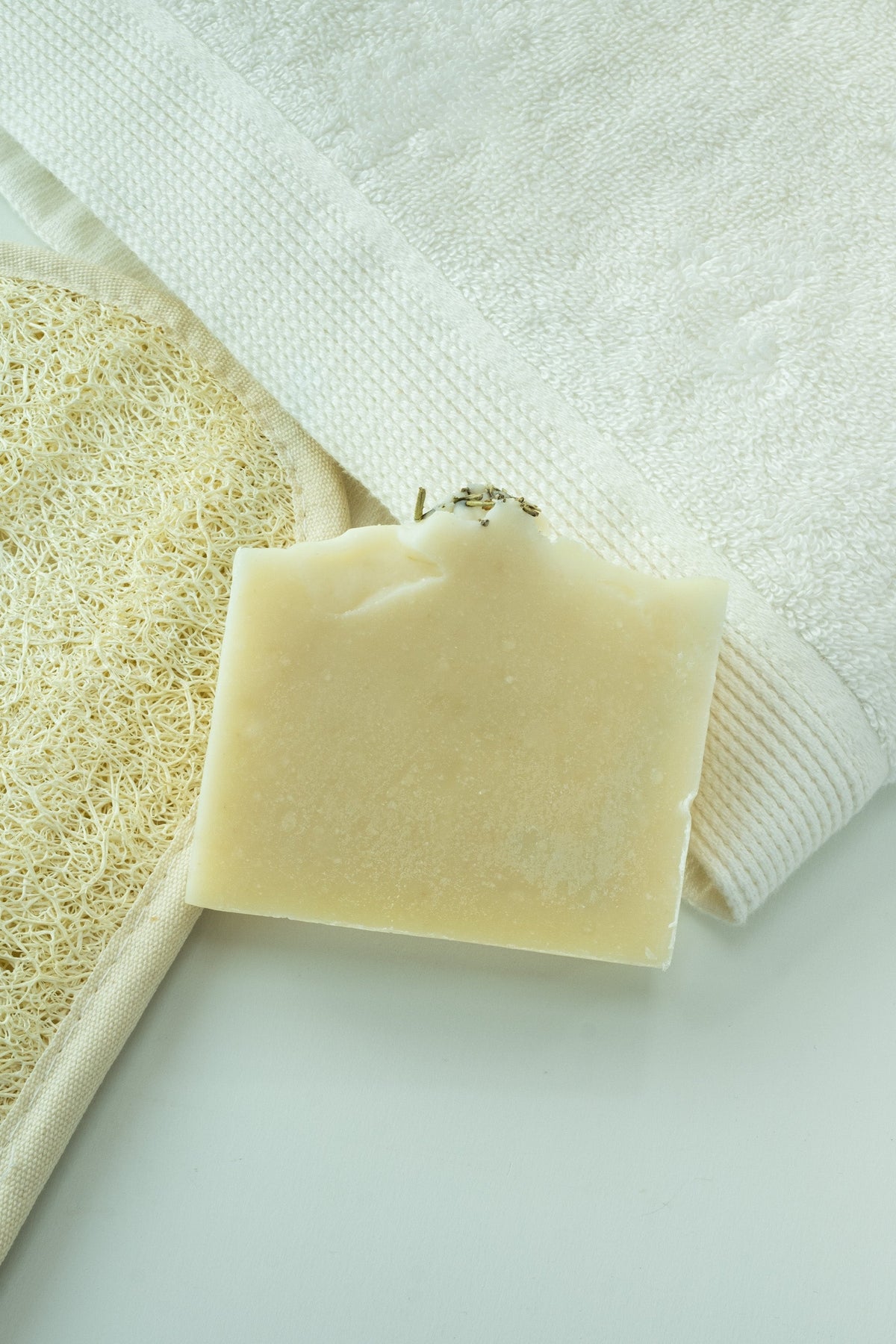 Doğal Soğuk İşlem Sıkılaştırma Etkili Biberiyeli Sabun 120 Gr