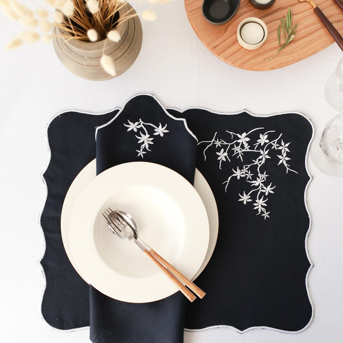 KM Home Collection-2'li Set Bahar Dalı İşlemeli Keten Amerikan Servis-Sunum Aksesuarları-6-Milagron.com