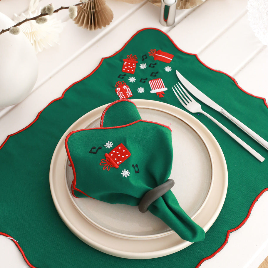 KM Home Collection-2'li Set Hediye İşlemeli Yeşil Amerikan Servis-Sunum Aksesuarları-4-Milagron.com