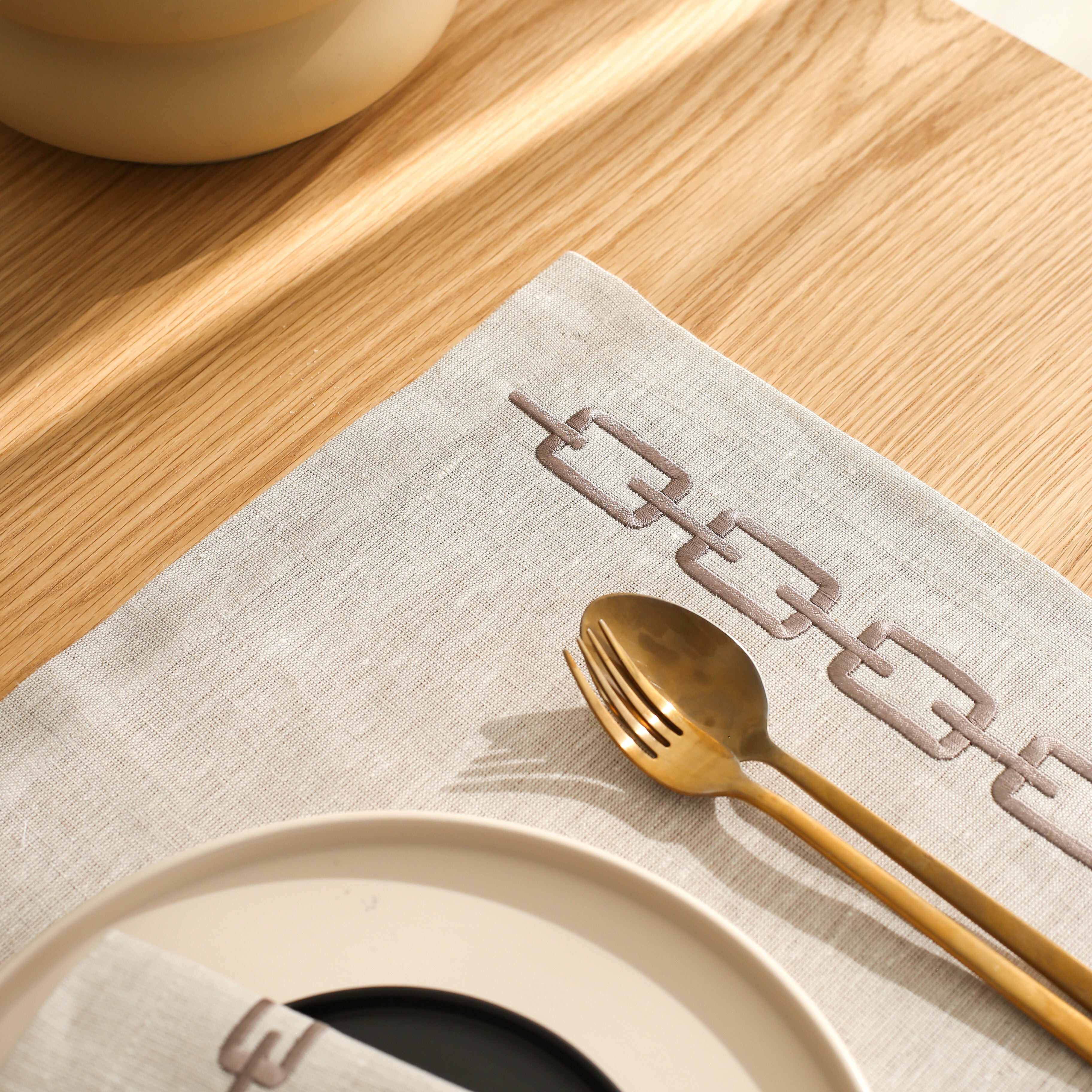 KM Home Collection-2’li Set Zincir İşlemeli Taş Rengi Amerikan Servis-Sunum Aksesuarları-4-Milagron.com