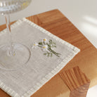 KM Home Collection-4'lü Set Papatya El İşlemeli Kokteyl Peçete-Peçete-1-Milagron.com